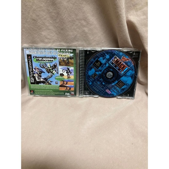 Wwf Smack Down (Sony PlayStation 1, 2000)CIB - Black Label! - Picture 2 of 4